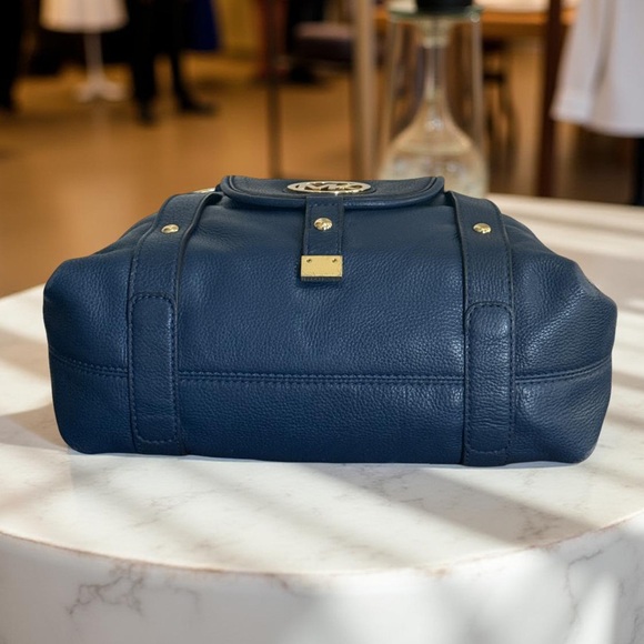 Authentic Michael Kors Navy Blue Pebble Leather Shoulder Bag! COA included - Picture 5 of 12